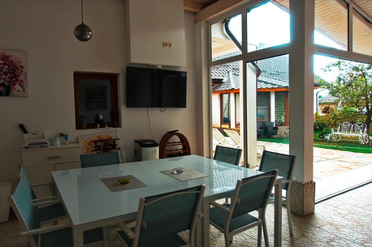 הוילה Ocna Şugatag Casa Ade מראה חיצוני תמונה